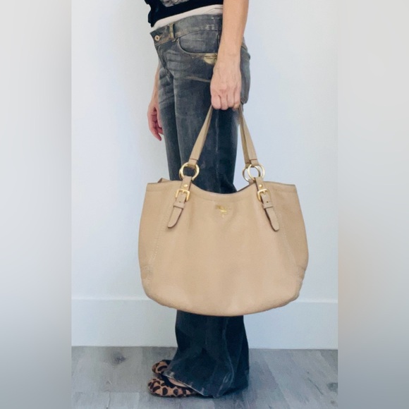 PRADA HANDBAG Authentic with ID - Picture 4 of 12